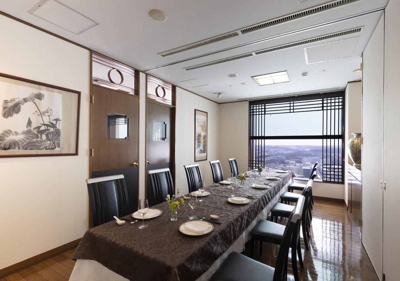Hotel Emisia Sapporo Exterior foto A private dining room at the hotel